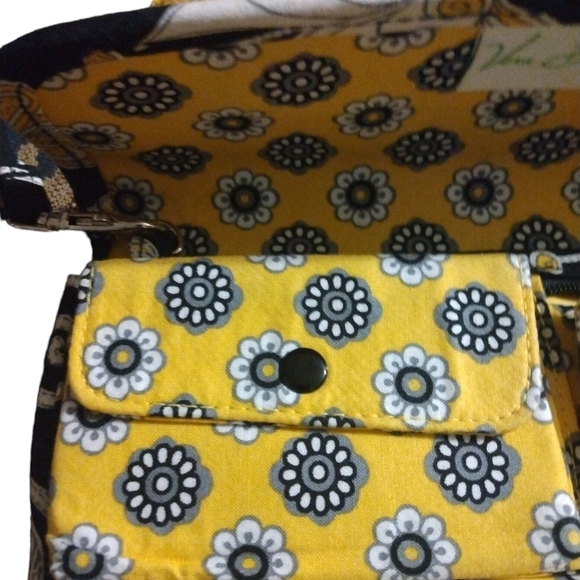 Retired Vera Bradley Yellow Bird Crossbody Wallet Attachable Strap Multipocketed - Picture 7 of 12